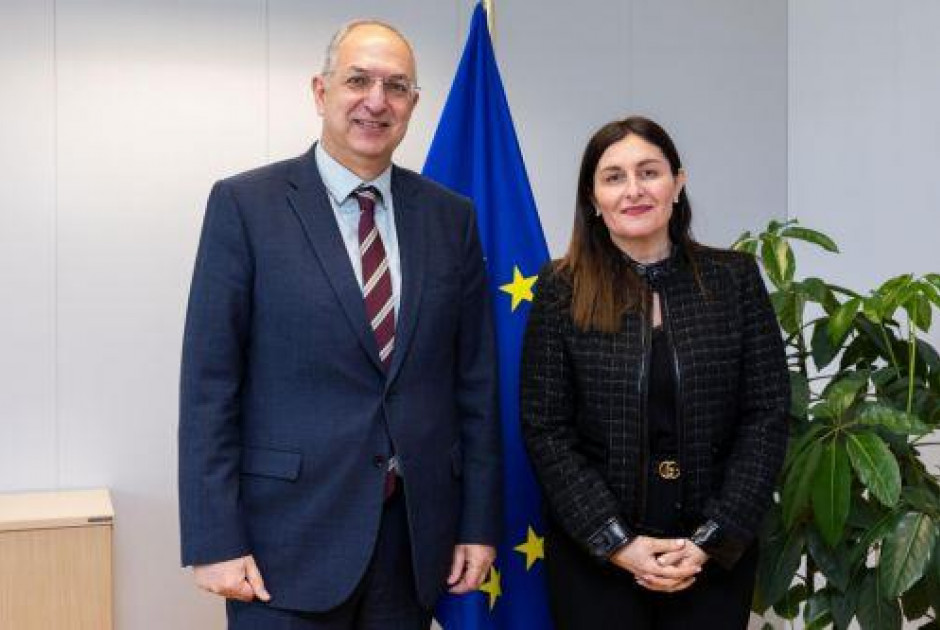 &Kappa;&alpha;&delta;ή&sigmaf; &ndash; &Chi;&alpha;&tau;&zeta;&eta;&mu;&alpha;&nu;ώ&lambda;&eta;: &Sigma;&eta;&mu;&alpha;&sigma;ί&alpha; &sigma;&upsilon;&nu;&epsilon;&rho;&gamma;&alpha;&sigma;ί&alpha;&sigmaf; &gamma;&iota;&alpha; &pi;&rho;&omicron;&sigma;&tau;&alpha;&sigma;ί&alpha; &theta;&alpha;&lambda;ά&sigma;&sigma;&iota;&omicron;&upsilon; &pi;&epsilon;&rho;&iota;&beta;ά&lambda;&lambda;&omicron;&nu;&tau;&omicron;&sigmaf; &Alpha;&nu;. &Mu;&epsilon;&sigma;&omicron;&gamma;&epsilon;ί&omicron;&upsilon;