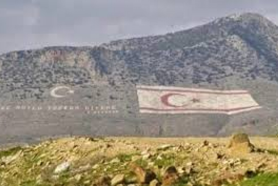 Ντανά: Επαφές σε Λονδίνο, Γαλλία, Βρυξέλλες