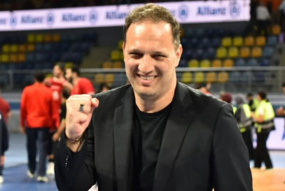 &Kappa;ύ&pi;&rho;&iota;&omicron;&sigmaf; &pi;&rho;&omicron;&pi;&omicron;&nu;&eta;&tau;ή&sigmaf; &kappa;&alpha;&tau;έ&kappa;&tau;&eta;&sigma;&epsilon; &tau;&omicron; &pi;&rho;&omega;&tau;ά&theta;&lambda;&eta;&mu;&alpha; &sigma;&tau;&eta;&nu; &Alpha;ί&gamma;&upsilon;&pi;&tau;&omicron;