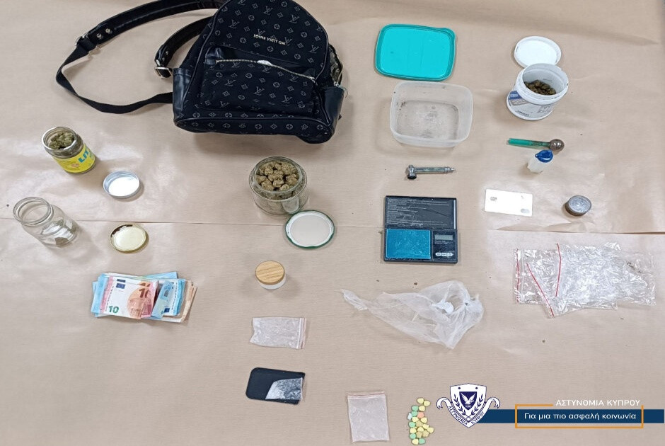 Ναρκωτικά όλων των ειδών στην κατοχή δύο προσώπων - Προηγήθηκε έρευνα