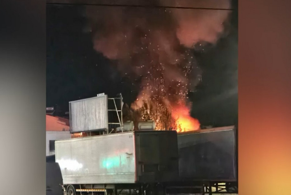 &Sigma;&tau;&iota;&sigmaf; &phi;&lambda;ό&gamma;&epsilon;&sigmaf; &epsilon;&gamma;&kappa;&alpha;&tau;&alpha;&lambda;&epsilon;&lambda;&epsilon;&iota;&mu;&mu;έ&nu;&eta; &omicron;&iota;&kappa;ί&alpha; &sigma;&tau;&eta; &Lambda;&epsilon;&mu;&epsilon;&sigma;ό - &Mu;&alpha;ύ&rho;&omicron;&iota; &kappa;&alpha;&pi;&nu;&omicron;ί &sigma;&kappa;έ&pi;&alpha;&sigma;&alpha;&nu; &tau;&eta;&nu; &pi;&epsilon;&rho;&iota;&omicron;&chi;ή (&Beta;&Iota;&Nu;&Tau;&Epsilon;&Omicron;)