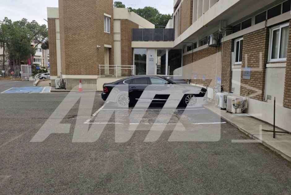 &Upsilon;&pi;ό&theta;&epsilon;&sigma;&eta; &Sigma;ά&nu;&tau;&eta;: &Sigma;ύ&sigma;&kappa;&epsilon;&psi;&eta; 2 &omega;&rho;ώ&nu; &sigma;&tau;&eta; &Nu;&omicron;&mu;&iota;&kappa;ή &Upsilon;&pi;&eta;&rho;&epsilon;&sigma;ί&alpha; (&Phi;&Omega;&Tau;&Omicron;&Sigma;)