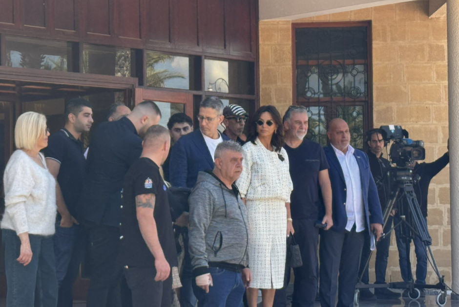 &Pi;&rho;ό&epsilon;&delta;&rho;&omicron;&sigmaf; ;&Sigma;ή&kappa;&omicron;&upsilon; &Pi;ά&nu;&omega;;: &Kappa;&alpha;&tau;&epsilon;&beta;&alpha;ί&nu;&omicron;&upsilon;&mu;&epsilon; &sigma;&tau;&iota;&sigmaf; &epsilon;&kappa;&lambda;&om