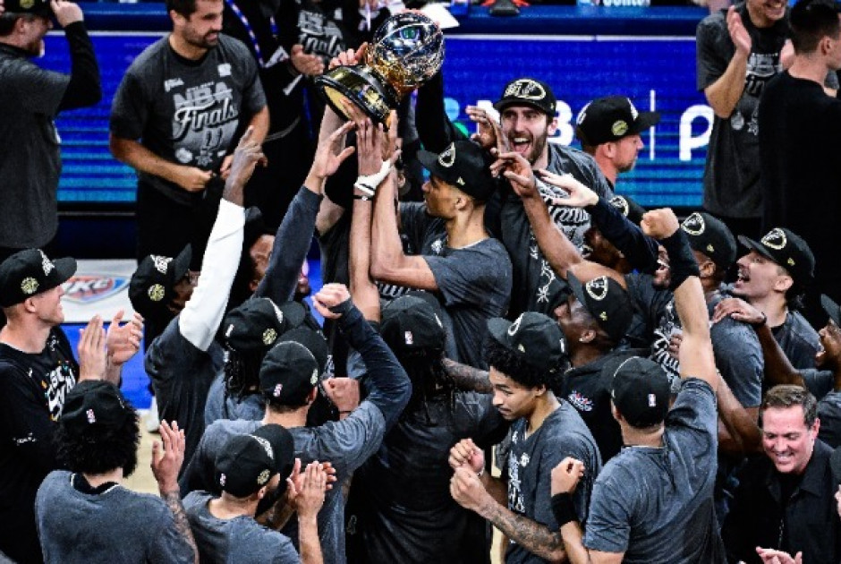 &Omicron;&iota; &Sigma;&pi;&epsilon;&rho;&sigmaf; &pi;&rho;&omicron;&kappa;&rho;ί&theta;&eta;&kappa;&alpha;&nu; &sigma;&tau;&omicron;&upsilon;&sigmaf; &tau;&epsilon;&lambda;&iota;&kappa;&omicron;ύ&sigmaf; &tau;&omicron;&upsilon; NBA!