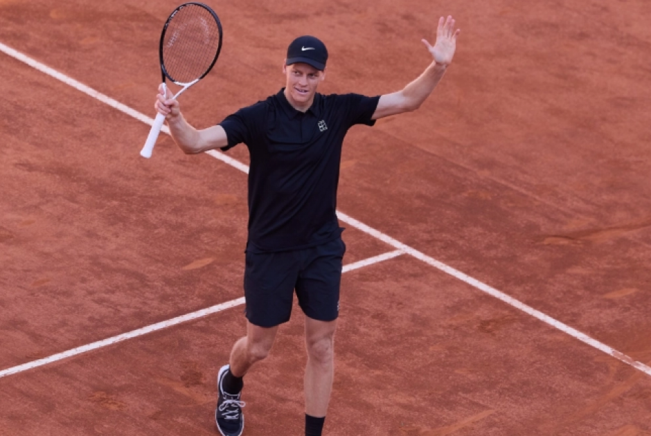 &Sigma;ί&nu;&epsilon;&rho;: Έ&phi;&tau;&alpha;&sigma;&epsilon; &tau;&iota;&sigmaf; 31 &sigma;&epsilon;&rho;ί &nu;ί&kappa;&epsilon;&sigmaf; &sigma;&epsilon; Masters &kappa;&alpha;&iota; &iota;&sigma;&omicron;&phi;ά&rho;&iota;&sigma;&epsilon; &tau;&omicron;&nu; &Nu;ό&lambda;&epsilon;