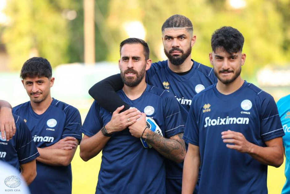 &Epsilon;&theta;&nu;&iota;&kappa;ή &Alpha;&nu;&delta;&rho;ώ&nu;: &Sigma;&epsilon; &rho;&upsilon;&theta;&mu;&omicron;ύ&sigmaf; &pi;&rho;&omicron;&epsilon;&tau;&omicron;&iota;&mu;&alpha;&sigma;ί&alpha;&sigmaf; &epsilon;&nu;ό&psi;&epsilon;&iota; &phi;&iota;&lambda;&iota;&kappa;ώ&nu; &alpha;&gamma;ώ&nu;&omega;&nu;