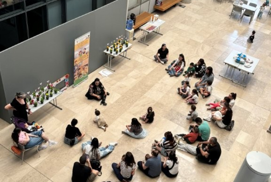 Στην βιβλιοθήκη του ΠΚ: «Μαμά: Το Πιο Όμορφο Παραμύθι Ζωής»