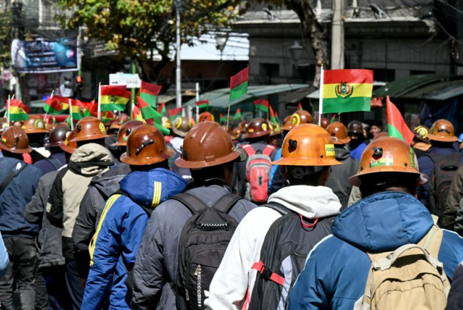 Κατάρρευση παράνομου χρυσωρυχείου στην Ανγκόλα - Τουλάχιστον 28 νεκροί