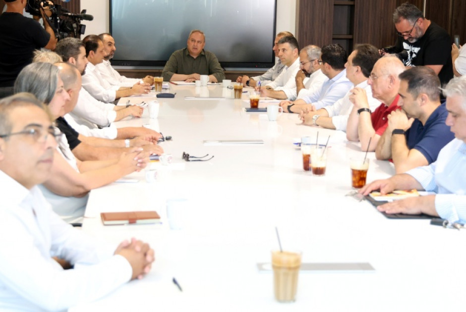 &Pi;&Gamma; &Alpha;&Kappa;&Epsilon;&Lambda;: &Eta; &sigma;&upsilon;&zeta;ή&tau;&eta;&sigma;&eta; &gamma;&iota;&alpha; &tau;&omicron; &theta;έ&mu;&alpha; &tau;&eta;&sigmaf; &Pi;&tau;&Beta; &theta;&alpha; &sigma;&upsilon;&nu;&epsilon;&chi;&iota;&sigma;&tau;&epsilon;ί &sigma;&epsilon; &epsilon;&pi;ί&pi;&epsilon;&delta;&omicron; &Kappa;&epsilon;&nu;&tau;&rho;&iota;&kappa;ή&sigmaf; &Epsilon;&pi;&iota;&tau;&rho;&omicron;&pi;ή&sigmaf; &tau;&omicron;&upsilon; &kappa;ό&mu;&mu;&alpha;&tau;&omicron;&sigmaf;