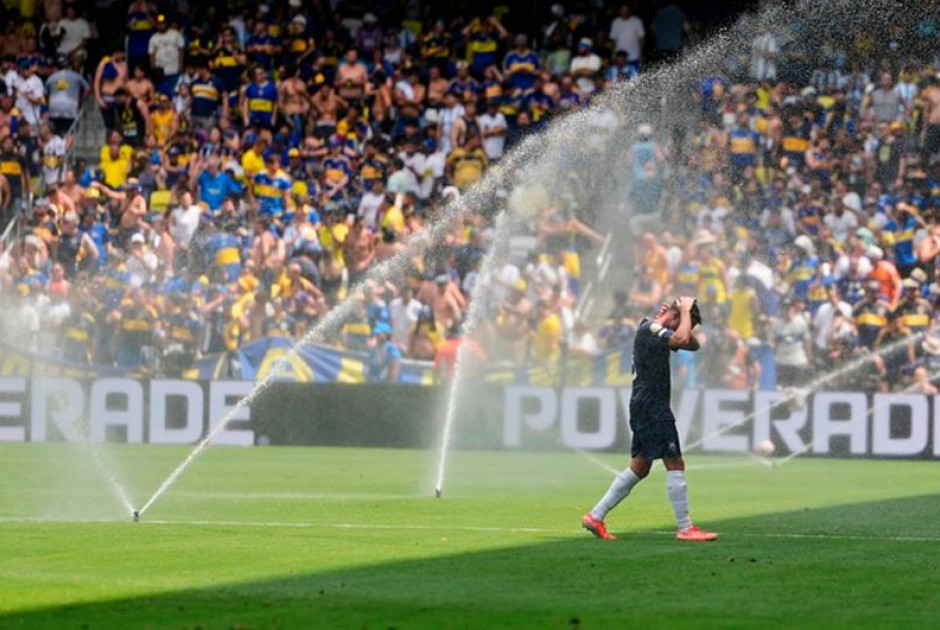 &Eta; &alpha;&pi;ό&phi;&alpha;&sigma;&eta; &tau;&eta;&sigmaf; FIFA &gamma;&iota;&alpha; &tau;&alpha; &pi;&alpha;&iota;&chi;&nu;ί&delta;&iota;&alpha; &tau;&omicron;&upsilon; &Mu;&omicron;&upsilon;&nu;&tau;&iota;ά&lambda; &sigma;&epsilon; &pi;&epsilon;&rho;ί&pi;&tau;&omega;&sigma;&eta; &alpha;&kappa;&rho;&alpha;ί&omega;&nu; &kappa;&alpha;&iota;&rho;&iota;&kappa;ώ&nu; &phi;&alpha;&iota;&nu;&omicron;&mu;έ&nu;&omega;&nu;