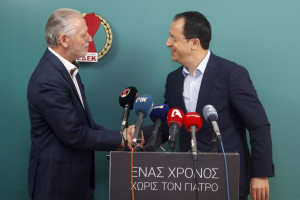 Νίκος Χριστοδουλίδης Μαρίνος Σιζόπουλος