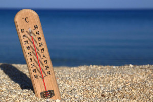 καυσωνας παραλια καλοκαιρι