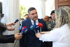 υπουργος οικονομικων 
