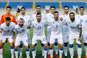 ΕΘΝΙΚΗ ΛΕΥΚΑ