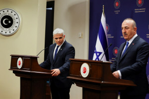 Μεβλούτ Τσαβούσογλου Γιαίρ Λαπίντ