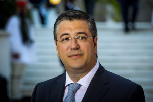 αποστολος τζιτζικωστας