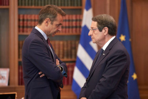 αναστασιάδης μητσοτάκης