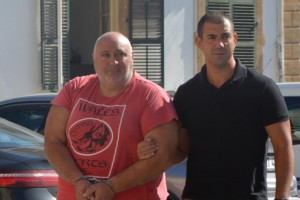 ανδρεας σουτζιης