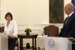 νικος δενδιας