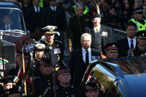 πομπη πριγκιπας αντριου