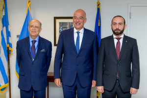 τριμερής υπεξ με Αρμενία.