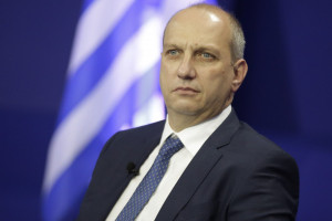 γιαννης οικονομου