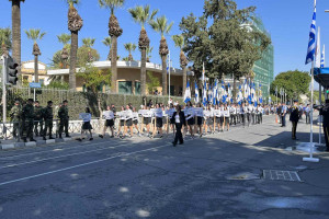 μαθητική παρέλαση 28ης Οκτωβρίου