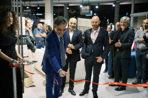 12.	O Ernesto Pianelli, Επικεφαλής Γραμματέας και Υποδιευθυντής της Ιταλικής Πρεσβείας στην Κύπρο στην κοπή της κορδέλας