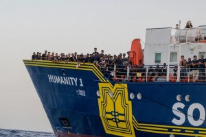 Ιταλία πλοίο μετανάστες