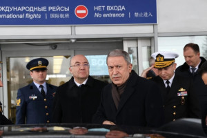 Χουλούσι Ακάρ