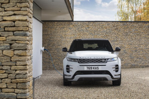 thumbnail_RANGE ROVER EVOQUE PLUG-IN HYBRID 