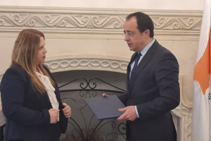 ξτφ