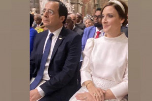 Χριστοδουλίδης Φιλίππα τελετή στέψης Κάρολος