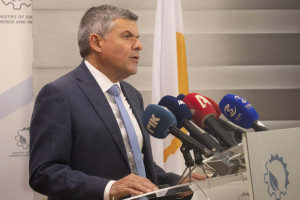 γιωργος Παπαναστασιου Υπουργος Ενεργειας 2