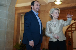 φον ντερ λαιεν χριστοδουλιδης