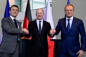 μακρον σολτς τουσκ