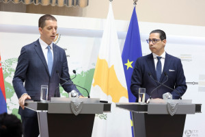 υπεξ