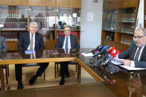εισαγγελέας