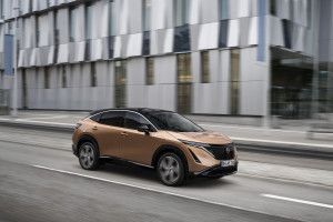 thumbnail_NISSAN ARIYA -1