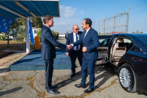 χριστοδουλιδης στιουαρτ