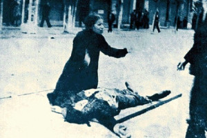 Η Κατίνα Τούση πάνω από το άψυχο σώμα του 25χρονου γιου της Τάσου