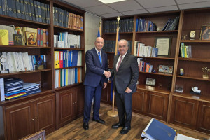 Μακης Κεραυνος