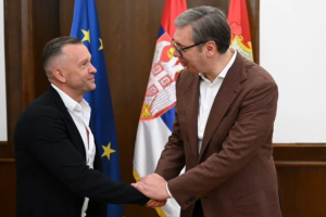 λομακιν σερ