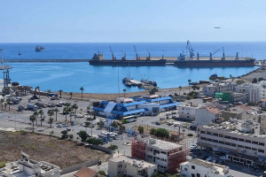 λιμάνι λάρνακας 