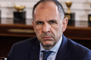 γεραπετρίτης 