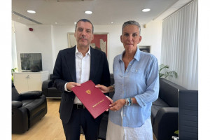 Ο Υπ. Υγείας Νεόφυτος Χαραλαμπίδης και η Πόλυ Γρηγορά