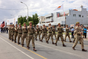 εεεε