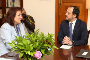 νικος